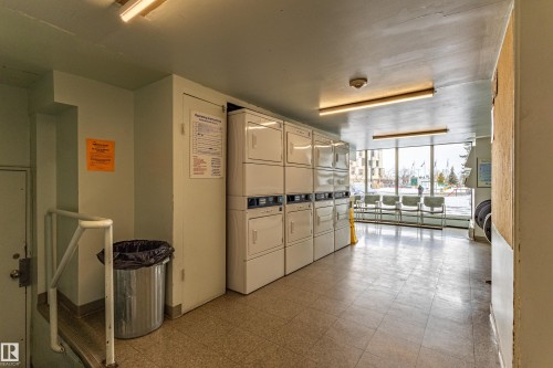 37 8745 165 Street, Edmonton, AB - Indoor