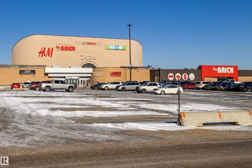 37 8745 165 Street, Edmonton, AB - Outdoor