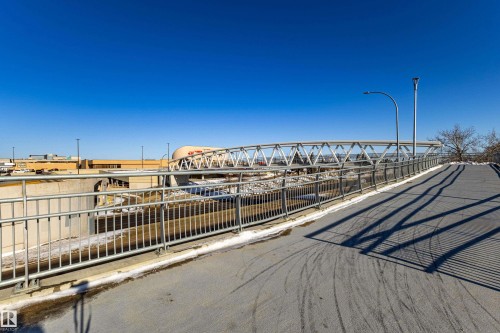 37 8745 165 Street, Edmonton, AB - Outdoor