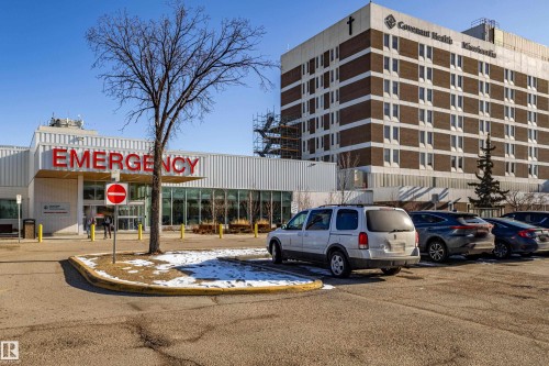 37 8745 165 Street, Edmonton, AB - Outdoor