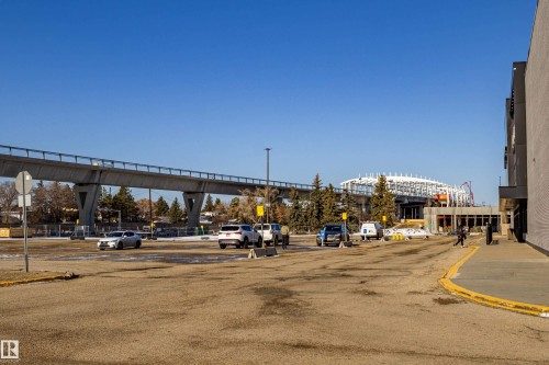 37 8745 165 Street, Edmonton, AB - Outdoor