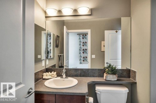 53-841 156 Street Nw, Edmonton, AB - Indoor Photo Showing Bathroom