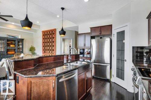 53-841 156 Street Nw, Edmonton, AB - Indoor Photo Showing Kitchen With Double Sink With Upgraded Kitchen