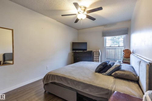 6504 184 Street, Edmonton, AB - Indoor Photo Showing Bedroom