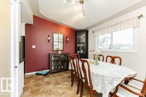 5214 46 Avenue, Leduc, AB - Indoor Photo Showing Dining Room