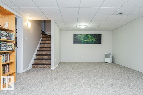 5214 46 Avenue, Leduc, AB - Indoor