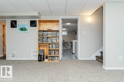 5214 46 Avenue, Leduc, AB - Indoor