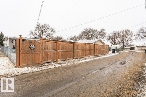 5214 46 Avenue, Leduc, AB - Outdoor