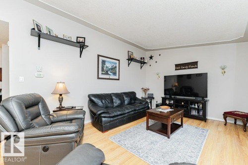 5214 46 Avenue, Leduc, AB - Indoor Photo Showing Living Room