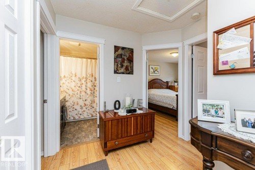 5214 46 Avenue, Leduc, AB - Indoor