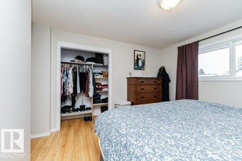 5214 46 Avenue, Leduc, AB - Indoor Photo Showing Bedroom