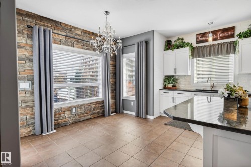 3 Erin Close, St. Albert, AB - Indoor Photo Showing Kitchen