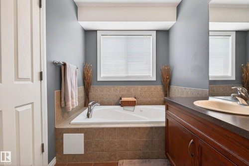 3 Erin Close, St. Albert, AB - Indoor Photo Showing Bathroom