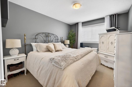 3 Erin Close, St. Albert, AB - Indoor Photo Showing Bedroom