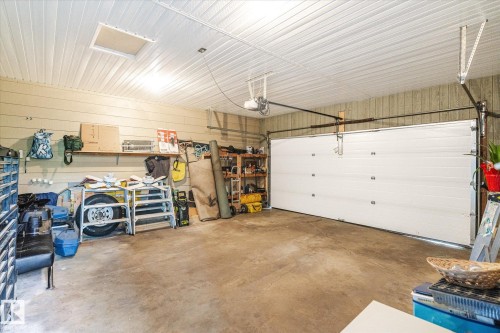 3018 110A Street, Edmonton, AB - Indoor Photo Showing Garage