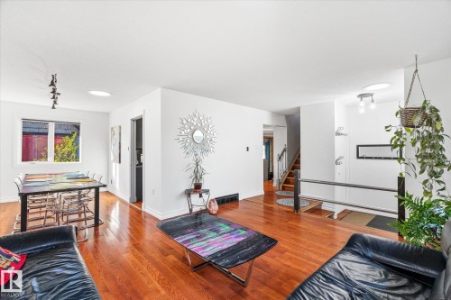 3018 110A Street, Edmonton, AB - Indoor Photo Showing Living Room