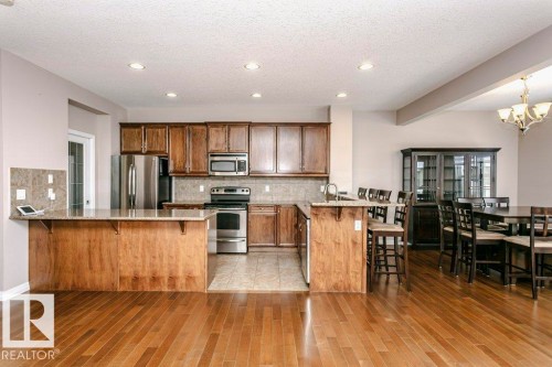 16861 58A Street Nw, Edmonton, AB - Indoor Photo Showing Kitchen With Stainless Steel Kitchen