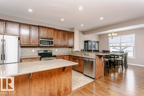 16861 58A Street Nw, Edmonton, AB - Indoor Photo Showing Kitchen With Stainless Steel Kitchen