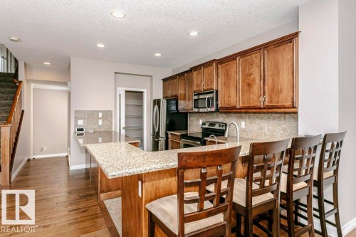 16861 58A Street Nw, Edmonton, AB - Indoor Photo Showing Other Room