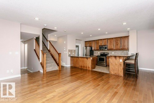 16861 58A Street Nw, Edmonton, AB - Indoor Photo Showing Kitchen With Stainless Steel Kitchen