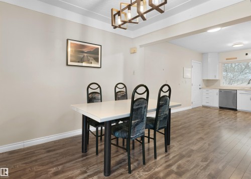 11819 75 Avenue, Edmonton, AB - Indoor Photo Showing Dining Room