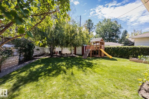11819 75 Avenue, Edmonton, AB - Outdoor
