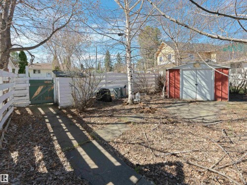11819 75 Avenue, Edmonton, AB - Outdoor