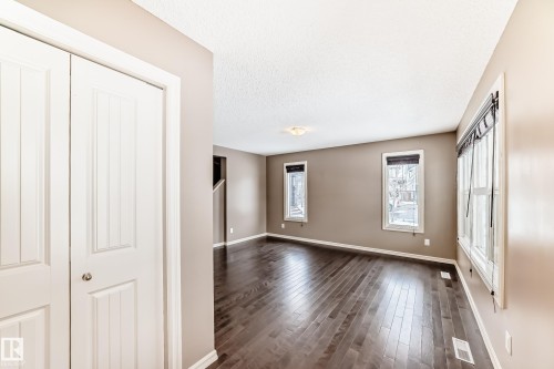 4044 Alexander Way, Edmonton, AB - Indoor Photo Showing Other Room
