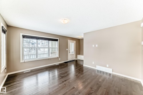 4044 Alexander Way, Edmonton, AB - Indoor Photo Showing Other Room