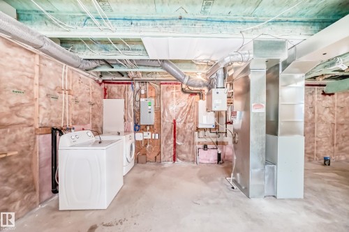 4044 Alexander Way, Edmonton, AB - Indoor Photo Showing Laundry Room