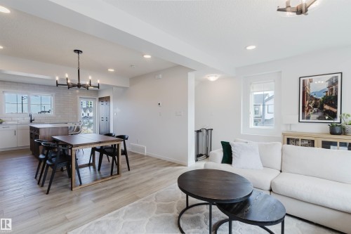 118 Secord Drive, Edmonton, AB - Indoor