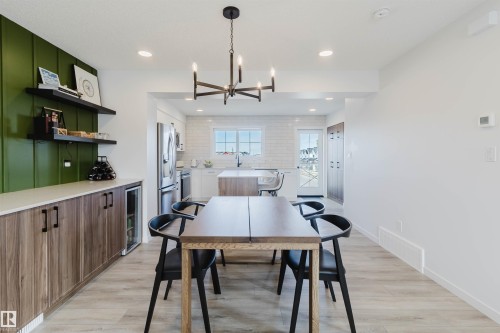 118 Secord Drive, Edmonton, AB - Indoor Photo Showing Dining Room