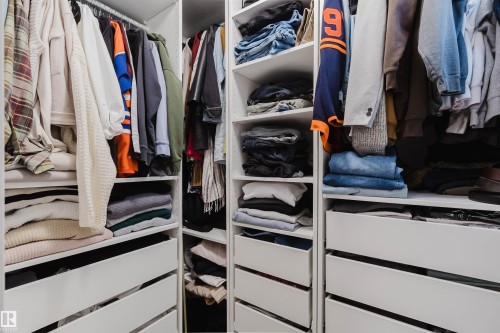 118 Secord Drive, Edmonton, AB - Indoor With Storage