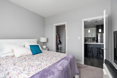 407 812 Welsh Drive, Edmonton, AB - Indoor Photo Showing Bedroom