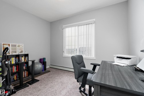407 812 Welsh Drive, Edmonton, AB - Indoor Photo Showing Office