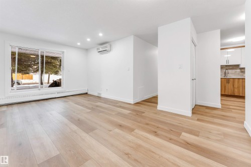 107 9760 176 St, Edmonton, AB - Indoor Photo Showing Living Room