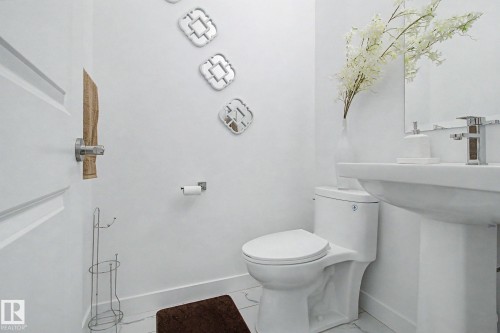 6313 Cartmell Road, Edmonton, AB - Indoor Photo Showing Bathroom