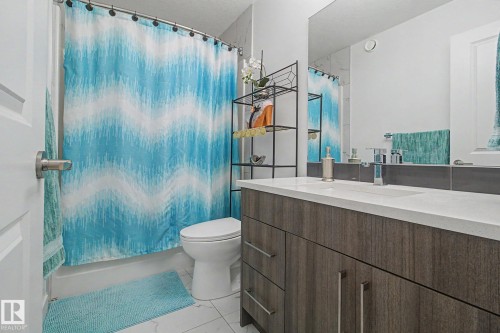 6313 Cartmell Road, Edmonton, AB - Indoor Photo Showing Bathroom