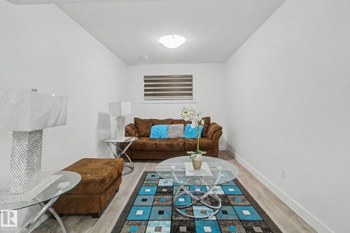 6313 Cartmell Road, Edmonton, AB - Indoor Photo Showing Other Room