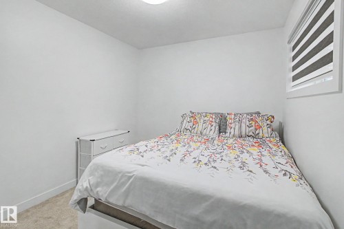 6313 Cartmell Road, Edmonton, AB - Indoor Photo Showing Bedroom