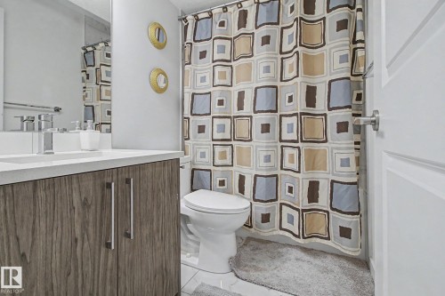 6313 Cartmell Road, Edmonton, AB - Indoor Photo Showing Bathroom
