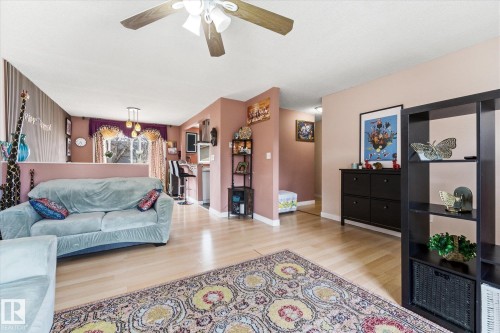 4808 21 Avenue, Edmonton, AB - Indoor Photo Showing Living Room