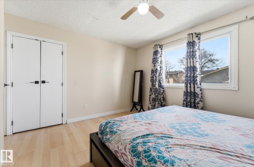 4808 21 Avenue, Edmonton, AB - Indoor Photo Showing Bedroom