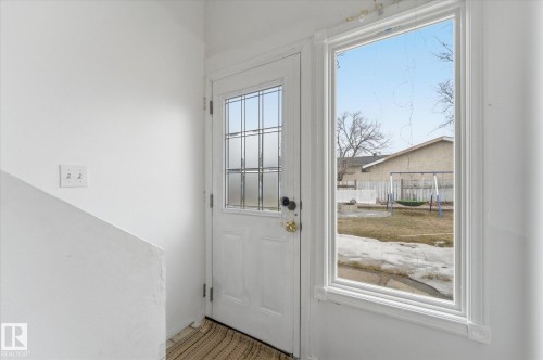 4808 21 Avenue, Edmonton, AB - Indoor Photo Showing Other Room