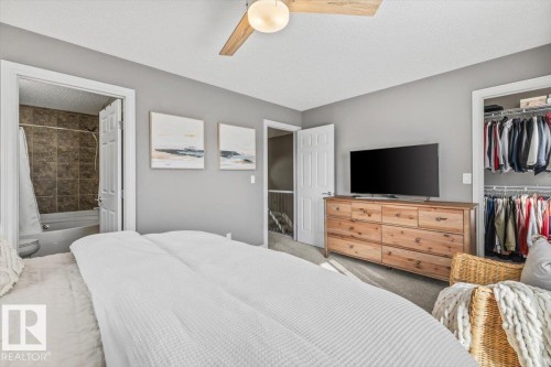 9 2003 Rabbit Hill Road, Edmonton, AB - Indoor Photo Showing Bedroom