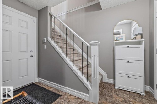 9 2003 Rabbit Hill Road, Edmonton, AB - Indoor Photo Showing Other Room