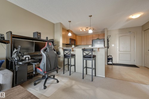 424 5951 165 Avenue, Edmonton, AB - Indoor