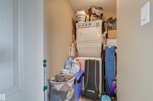 424 5951 165 Avenue, Edmonton, AB - Indoor Photo Showing Laundry Room