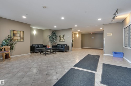 424 5951 165 Avenue, Edmonton, AB - Indoor