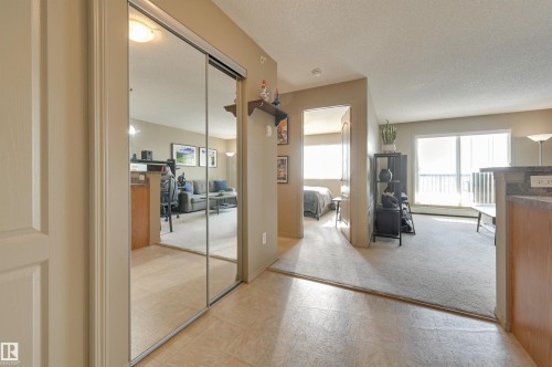 424 5951 165 Avenue, Edmonton, AB - Indoor Photo Showing Other Room